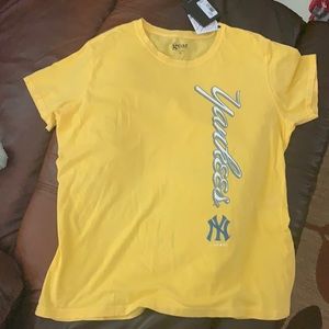NYY New York Yankees Women’s Shirt Tee NWT size XL